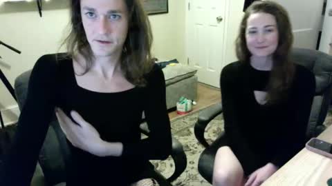 Snapshot of missesv chatting on March 3, 2025, 2:15 am Missesv online show from March 3, 2025, 2:15 am