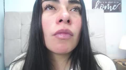 missexy303av online show from January 8, 2025, 3:39 pm