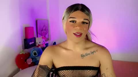 Snapshot of missfer_bigdick chatting on May 16, 2026, 12:40 am Fer online show from May 16, 2026, 12:40 am