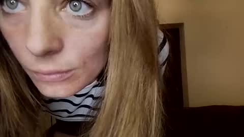 Snapshot of missfireplay chatting on April 15, 2026, 7:58 pm missfireplay online show from April 15, 2026, 7:58 pm