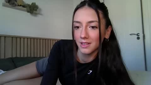Freya online show from September 29, 2025, 10:42 am