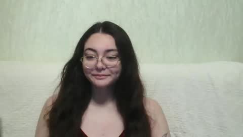 missis mona online show from December 17, 2024, 6:13 am