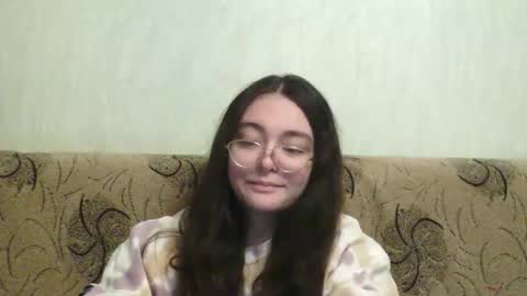 missis mona online show from September 16, 2025, 3:57 pm
