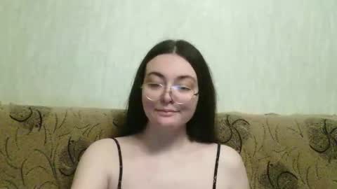 Snapshot of missis_mona chatting on March 18, 2026, 8:34 pm missis mona online show from March 18, 2026, 8:34 pm