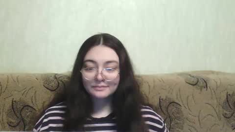 missis mona online show from May 2, 2026, 3:11 am