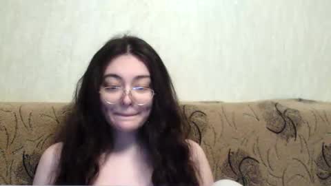 missis mona online show from May 6, 2026, 7:02 am