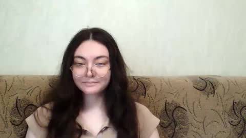 missis mona online show from May 11, 2026, 2:01 pm