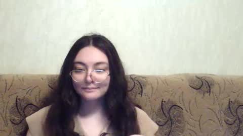 missis mona online show from May 11, 2026, 5:54 pm