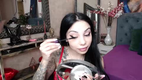missjuliax online show from December 16, 2024, 7:15 am