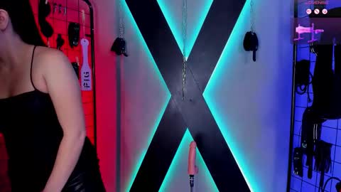 Snapshot of misskara_ariana_bdsm chatting on September 23, 2025, 12:08 pm Miss Kara and Ariana online show from September 23, 2025, 12:08 pm