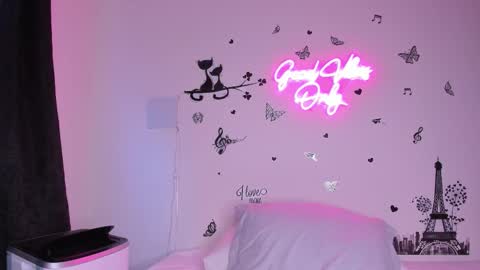 MissKarinaHilton online show from September 28, 2025, 3:17 pm