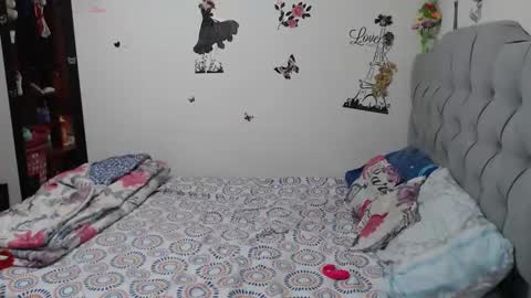 misskarol18 online show from January 17, 2025, 7:16 pm
