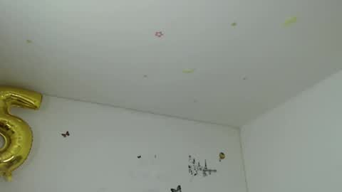 misskarol18 online show from September 23, 2025, 3:37 pm