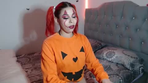 misskarol18 online show from October 8, 2025, 1:42 pm