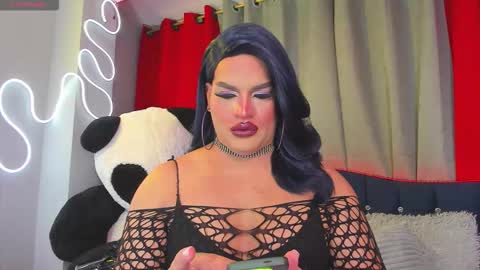 kassandra lazcano online show from November 2, 2025, 10:45 pm