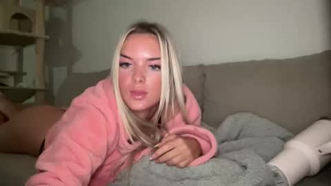 Kay online show from February 3, 2026, 3:37 am