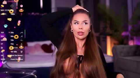 misskiarra online show from November 29, 2025, 8:06 am