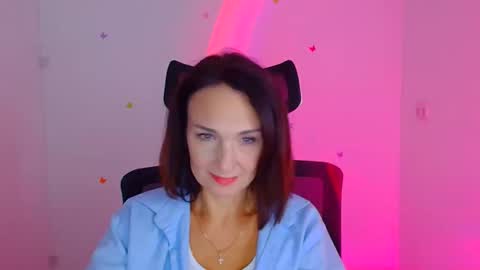 Christina online show from October 4, 2025, 11:19 am