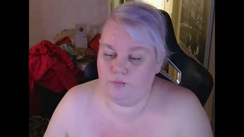 Snapshot of misslj90 chatting on April 18, 2026, 7:40 pm misslj90 online show from April 18, 2026, 7:40 pm