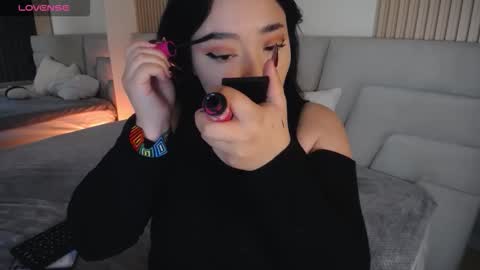 Miss Loise online show from November 29, 2025, 3:09 am