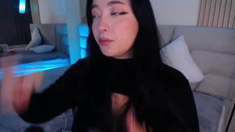 Miss Loise online show from December 5, 2025, 3:26 am