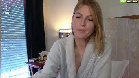 Snapshot of misslucci chatting on September 18, 2025, 7:32 am Misslucci online show from September 18, 2025, 7:32 am