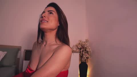 Lullu online show from November 15, 2025, 2:35 pm