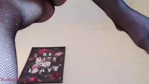  Vi  online show from October 21, 2025, 8:59 am