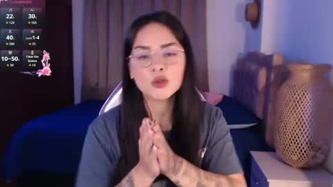 missmariana_ online show from June 18, 2026, 12:00 am