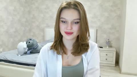 OneGoddess online show from February 11, 2025, 4:35 pm