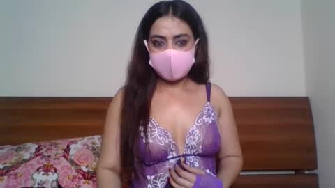 Snapshot of missmask24 chatting on September 21, 2025, 1:57 pm Missmask24 online show from September 21, 2025, 1:57 pm