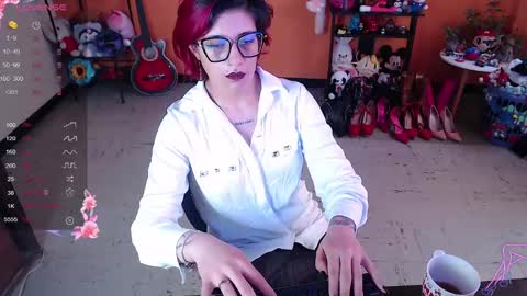 Miss Mia online show from December 3, 2024, 2:49 pm
