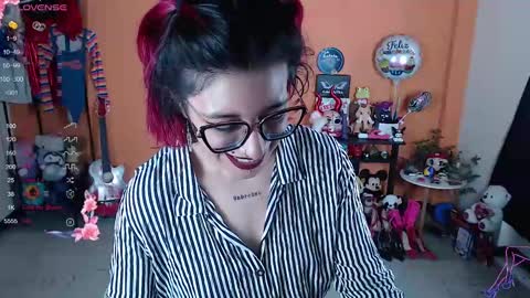 Miss Mia online show from December 11, 2024, 4:53 pm