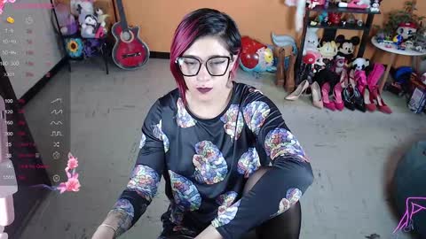 Miss Mia online show from December 14, 2024, 8:40 pm
