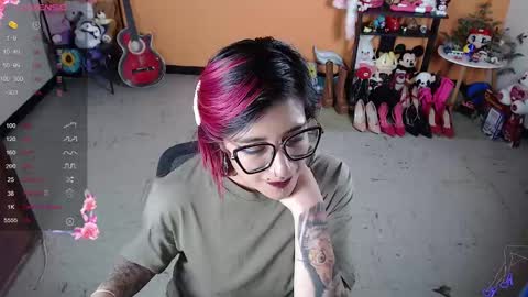 Miss Mia online show from December 15, 2024, 11:42 pm