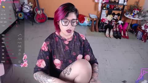 Miss Mia online show from December 16, 2024, 8:26 pm