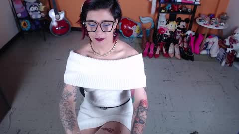 Miss Mia online show from January 3, 2025, 1:25 pm