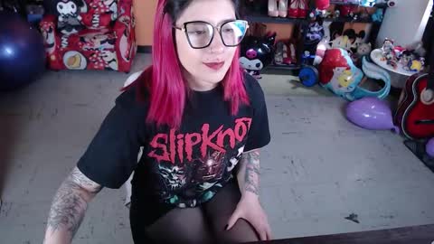 Snapshot of missmia2 chatting on October 6, 2025, 2:14 pm Miss Mia online show from October 6, 2025, 2:14 pm