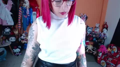Miss Mia online show from May 1, 2026, 11:26 am