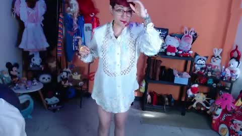 Miss Mia online show from May 4, 2026, 2:24 pm