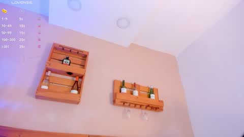 Snapshot of missmiaa_ chatting on November 7, 2025, 11:43 am Mia online show from November 7, 2025, 11:43 am