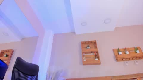 Snapshot of missmiaa_ chatting on November 9, 2025, 11:52 am Mia online show from November 9, 2025, 11:52 am