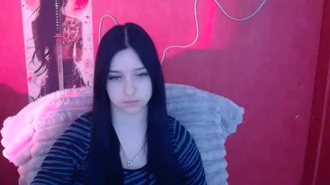 Mia online show from March 7, 2026, 6:21 am