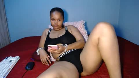 mimmi online show from January 27, 2025, 7:56 am