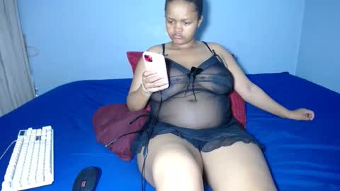 mimmi online show from September 27, 2025, 7:35 am