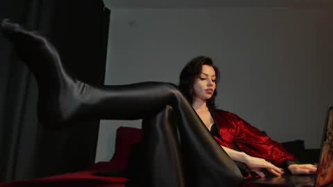   online show from May 13, 2026, 3:20 pm