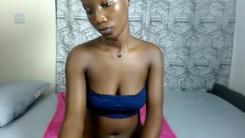 sexy online show from May 29, 2026, 3:43 pm