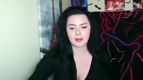 Mila online show from September 11, 2025, 7:03 pm