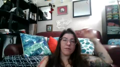 MissMona online show from February 5, 2026, 12:59 am