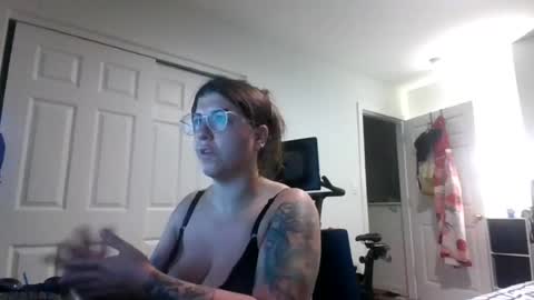 MissMona online show from August 3, 2026, 10:21 am